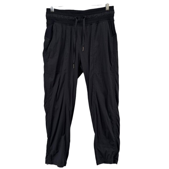 lululemon athletica Pants - Lululemon Dance Studio MR Crop Pants Womens Black Pockets Drawstring Size 4